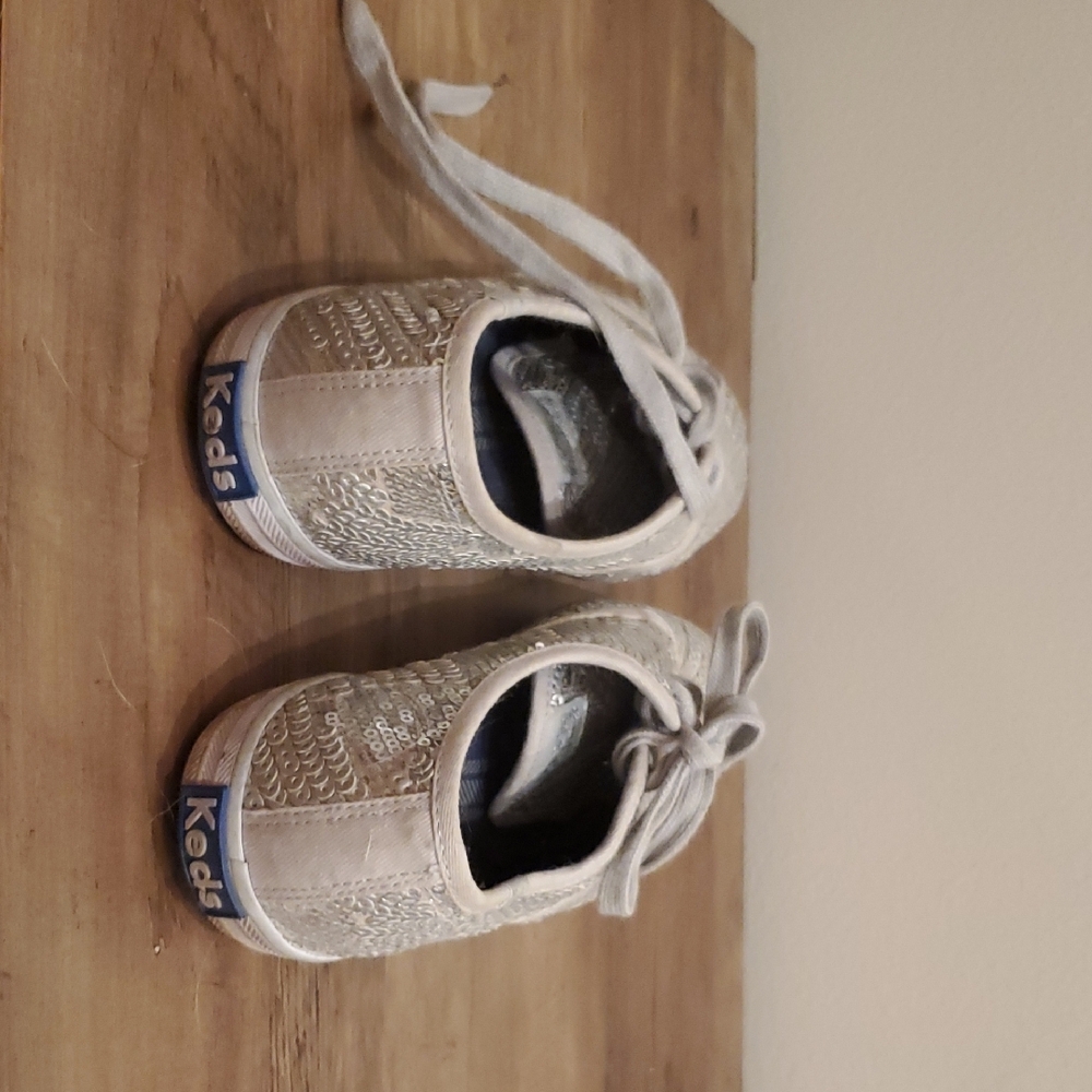 Women's Sequin Sneakers - Picture 5 of 6